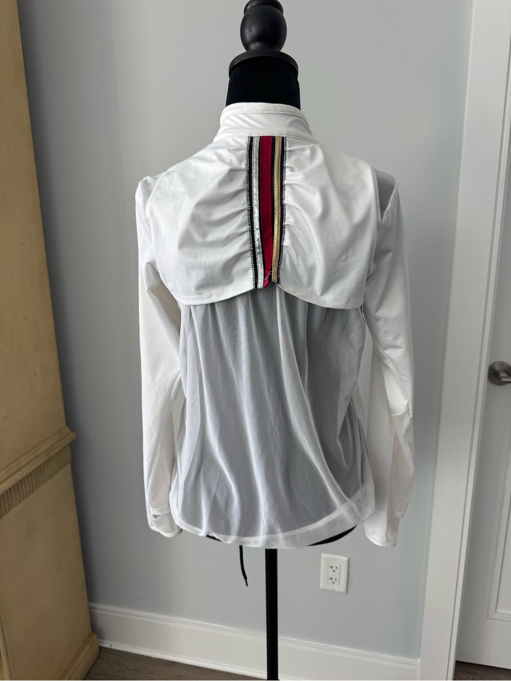 EUC AUTHENTIC WOMEN’S LUCKY IN LOVE TENNIS WARM UP TOP JACKET SIZE SMALL